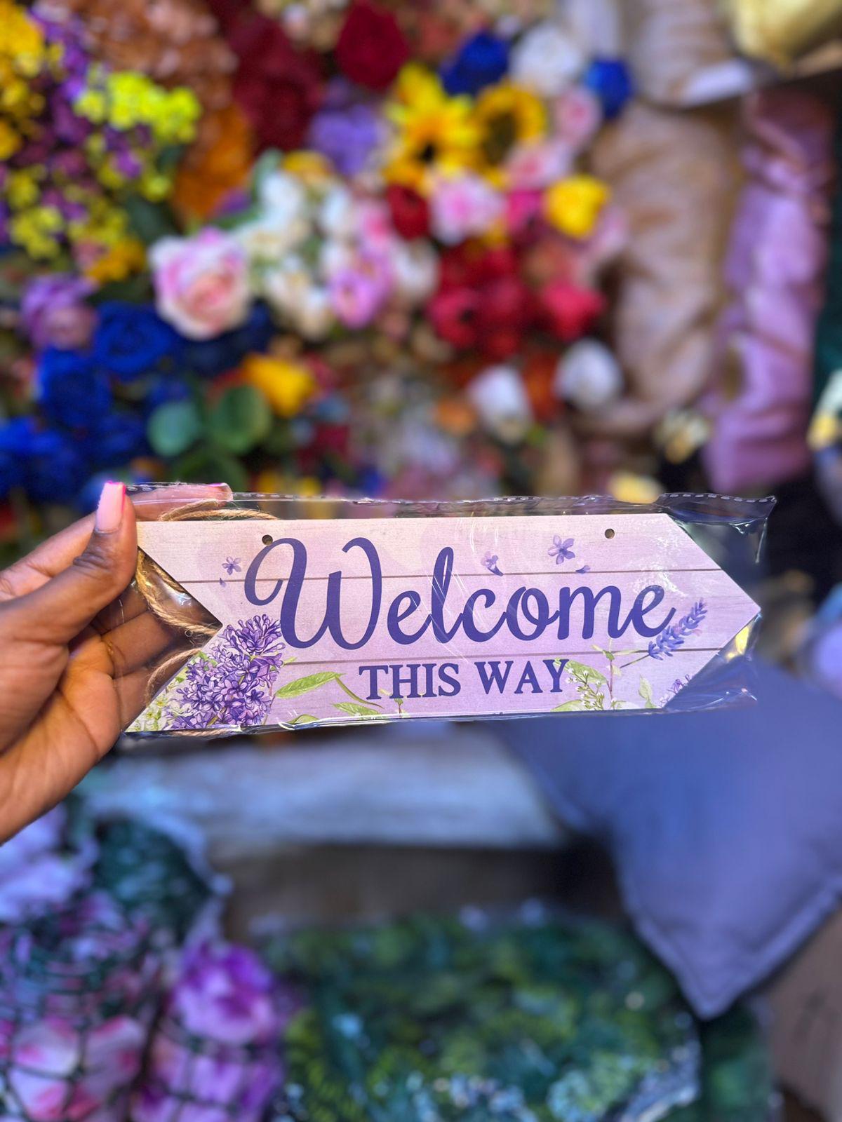 Welcome Wall Hanging door Sign with Rope