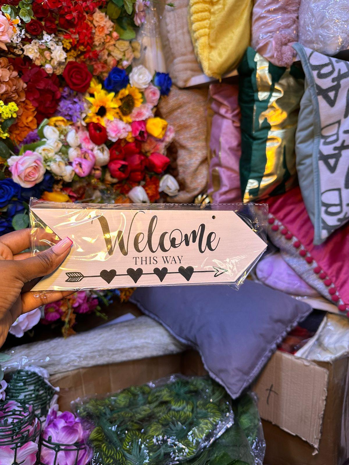 Welcome Wall Hanging door Sign with Rope