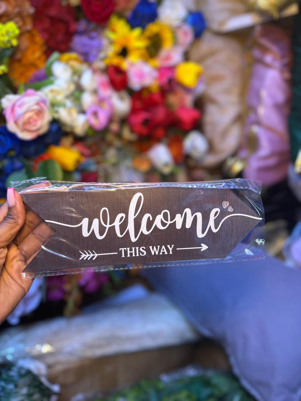 Welcome Wall Hanging door Sign with Rope